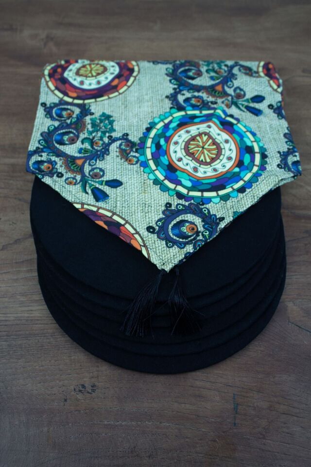 Mandala Desenli Duck Keten Runner ve 6 Adet Siyah Keten Supla Seti