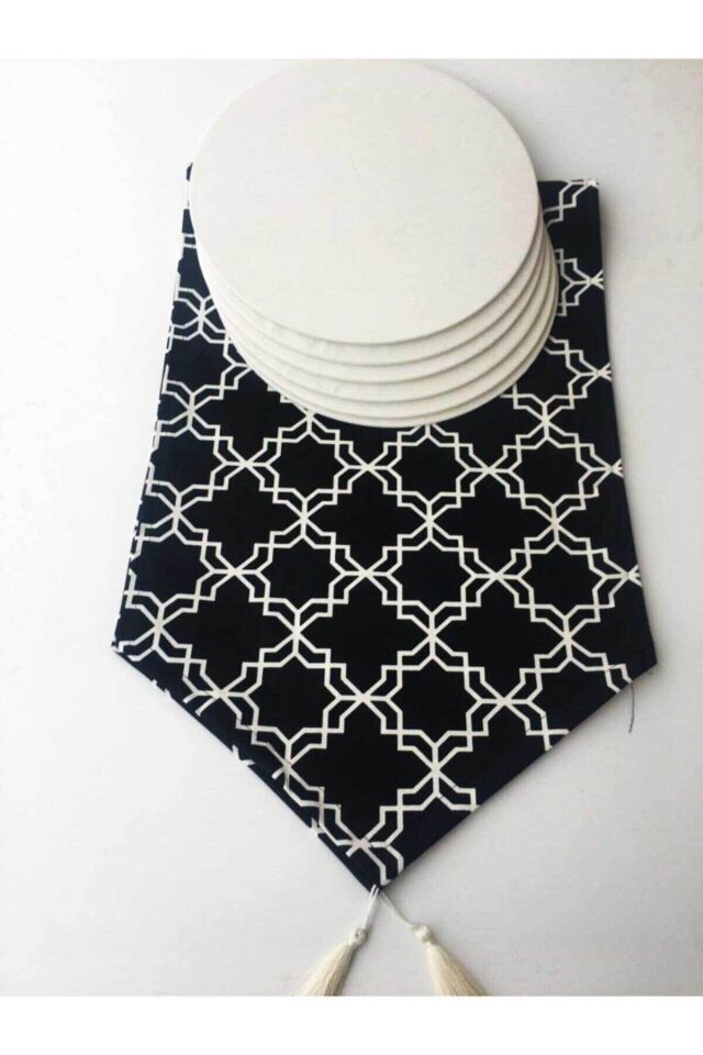 Moroccan Desenli Duck Keten Runner ve 6 Adet Beyaz Keten Supla Seti
