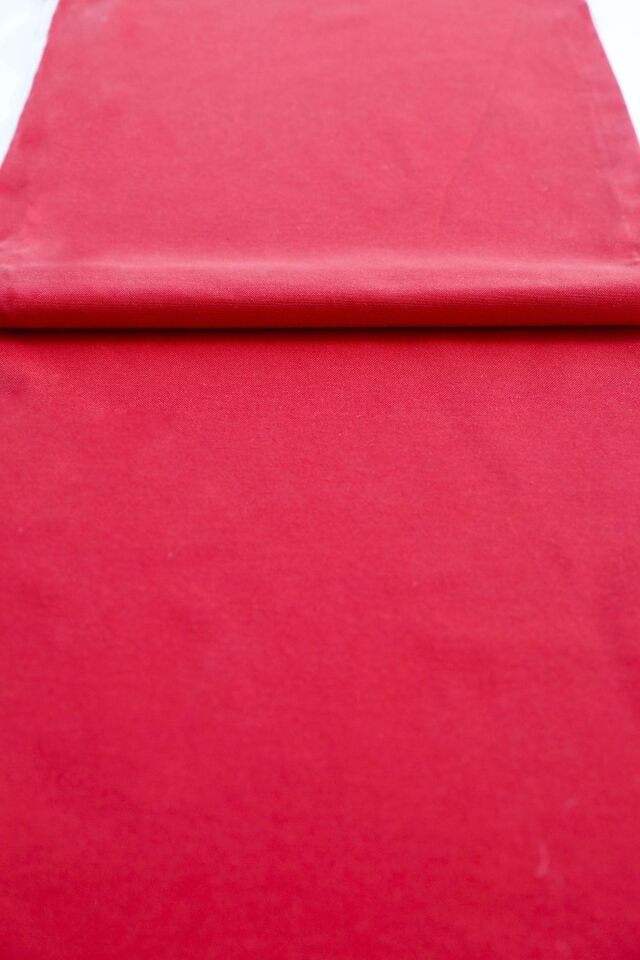 Kırmızı Üçgen Runner Dev Püskül Duck Keten Dertsiz Kumaş ( 140cm X 40cm ) Yılbaşı Konsept
