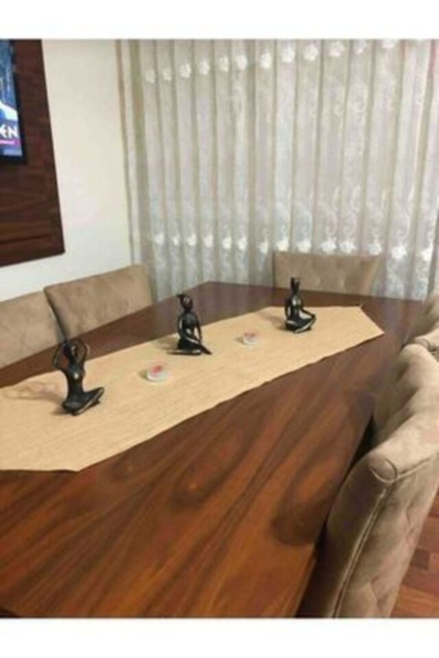 Üçgen Püsküllü Runner Masa Örtüsü