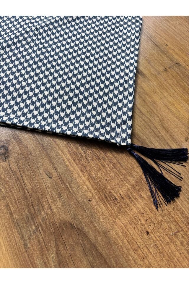 Modern Altıgen Desenli Duck Keten Runner ve 6'lı Pembe Supla Seti Laci Saks Kaz - 40 x 140