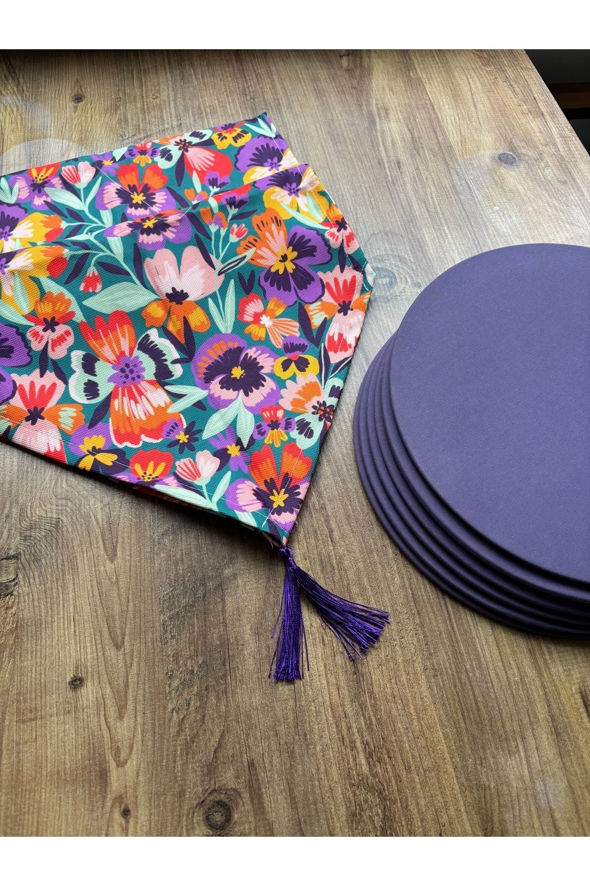 Gri Zikzak Desenli Duck Keten Runner ve 6'lı Gri Supla Seti Retro Lila - 40 x 140