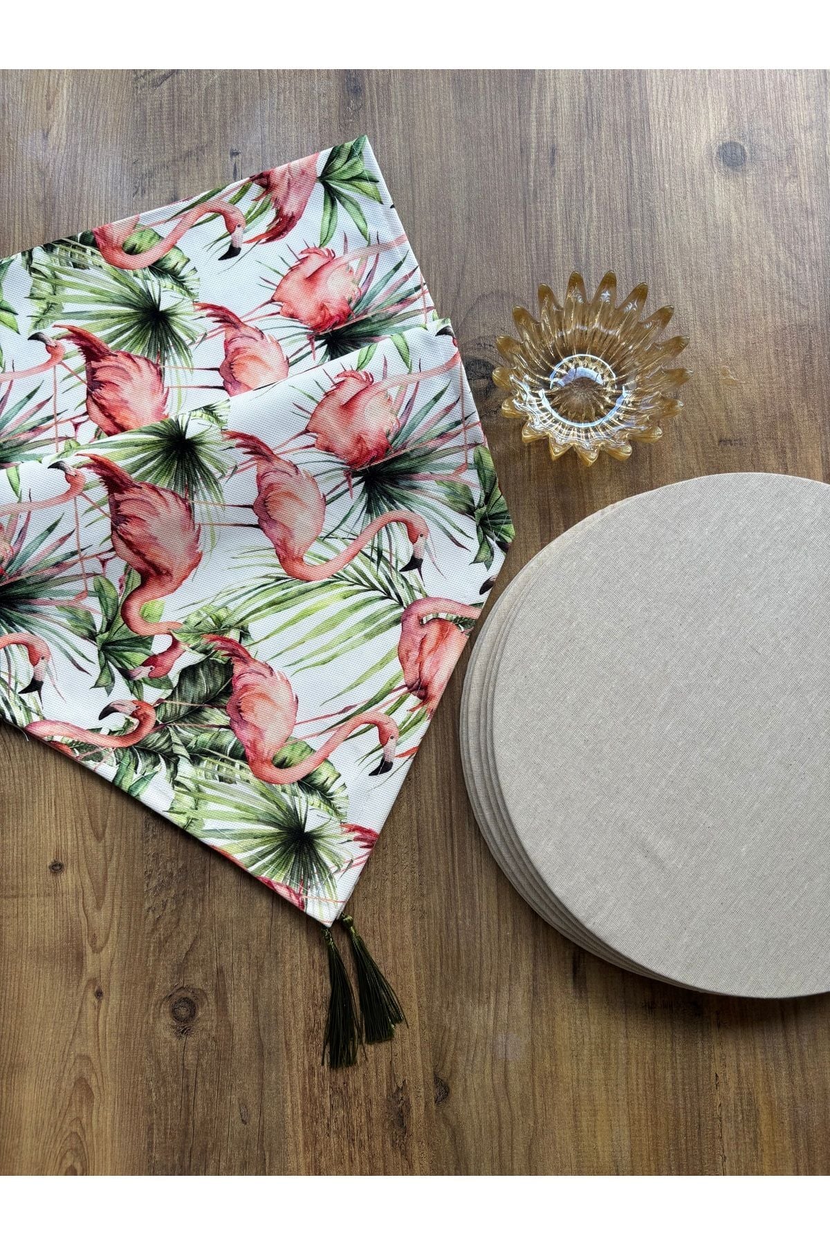 Bahar Çiçekleri Duck Keten Runner ve 6'lı Kırmızı Supla Seti flamingo krem - 140 x 40