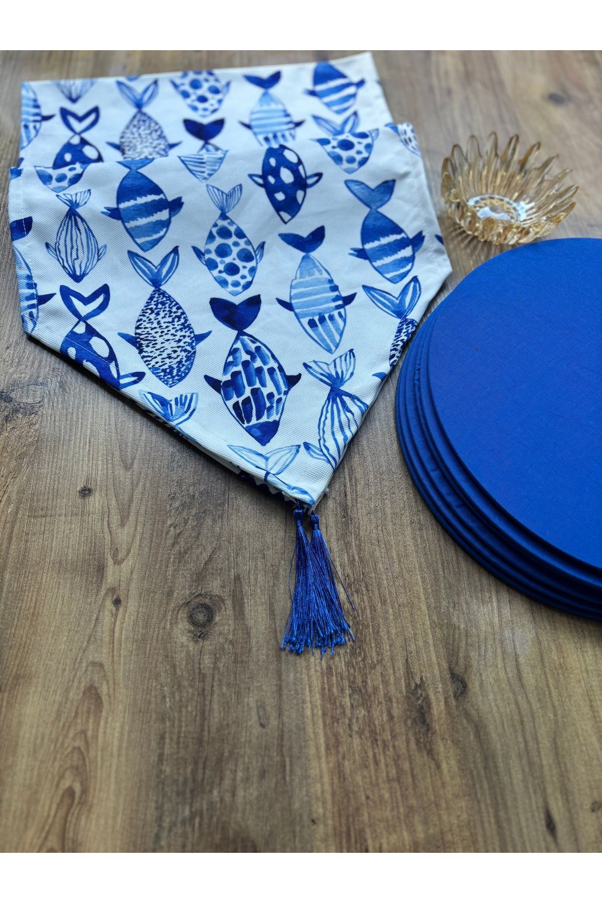 Bahar Çiçekleri Duck Keten Runner ve 6'lı Kırmızı Supla Seti balık saks - 140 x 40