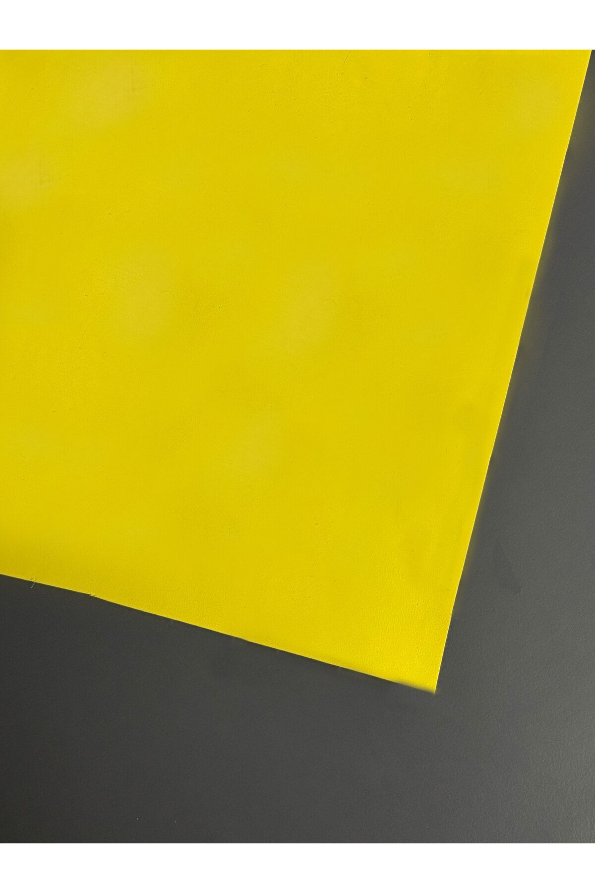 Her Yüzey İçin Şık ve Pratik Çözüm: ( 48x100 cm) Kendinden Yapışkanlı Suni Deri Kaplama Çeşitleri Sarı